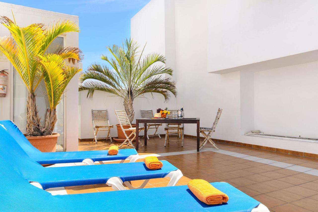 Luis II Villa Puerto del Carmen  Exterior photo